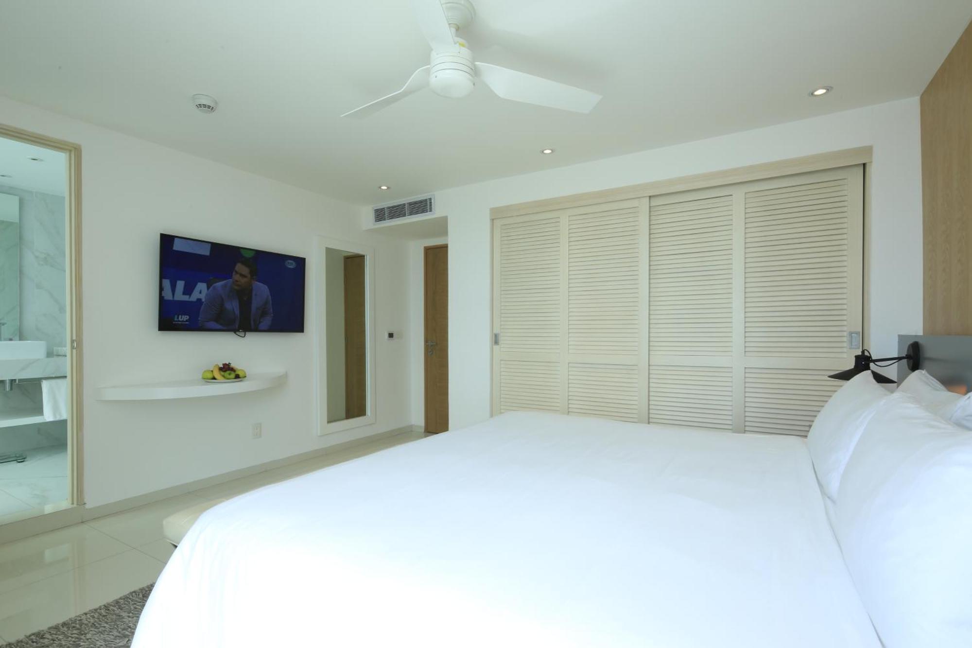 Standard Room,1678674819:JPEG
